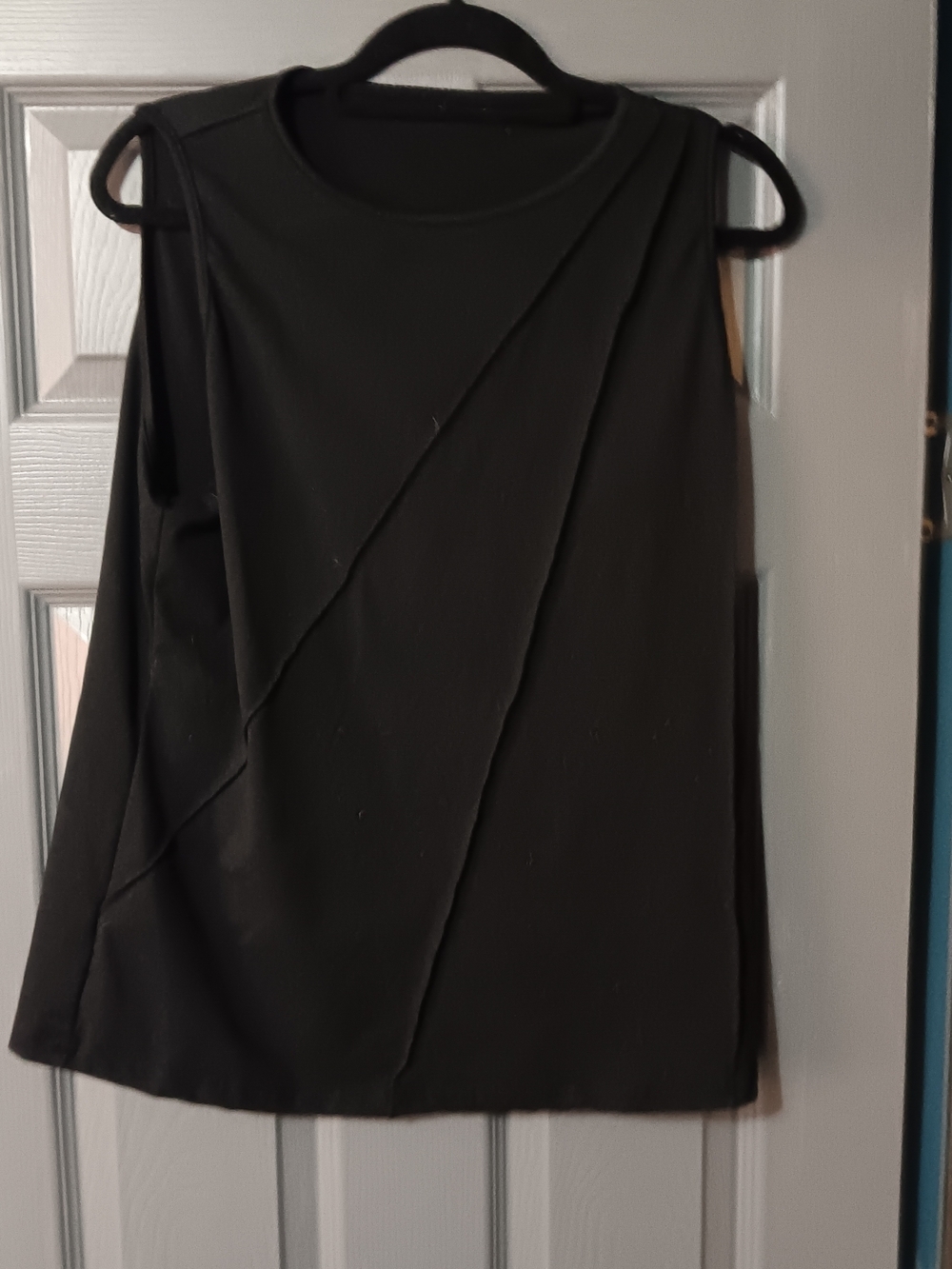 Black Sleek Sleeveless Top with Diagonal Seam Detail